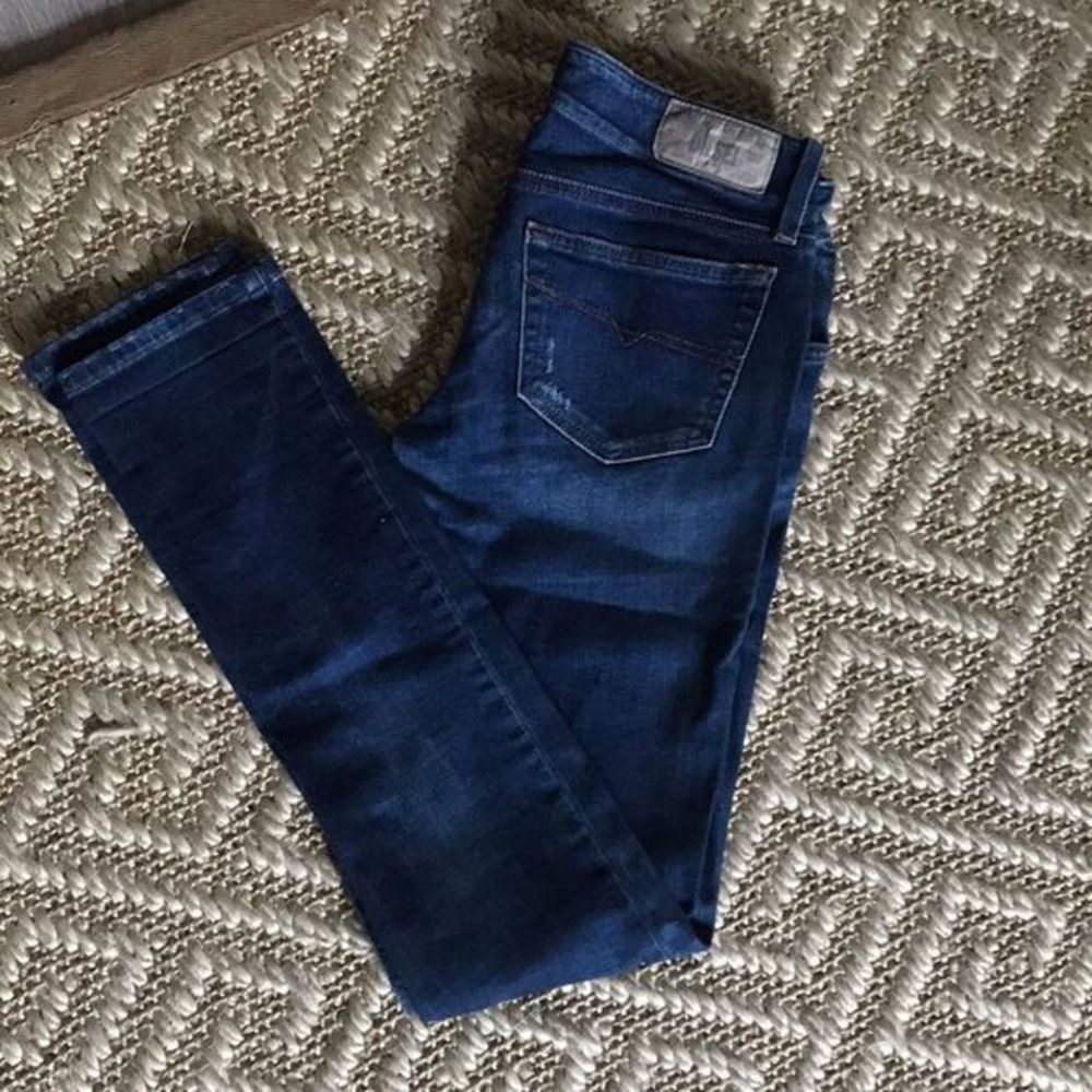 🌸HP🌸Blue Diesel Women’s skinny‎ jeans - Picture 2 of 8